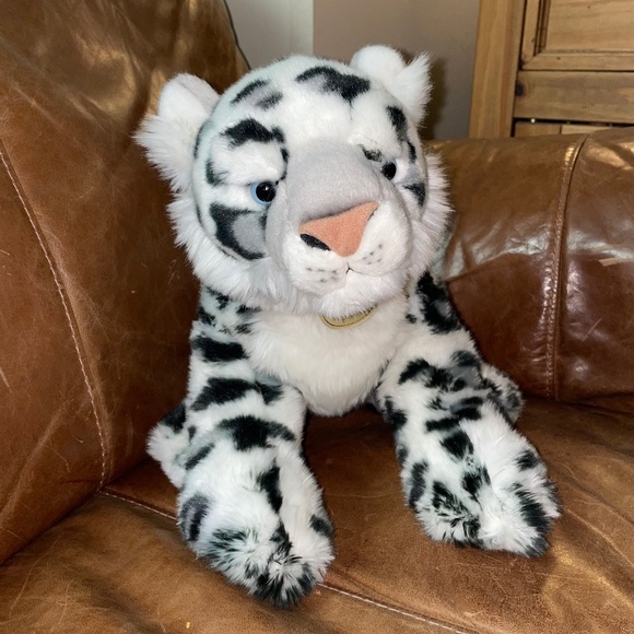 NWOT Miyoni by Aurora 12 Inch White Leopard Stuffed Animal - Picture 2 of 12